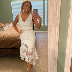 Jaus Ivory White Dress size 6/Medium